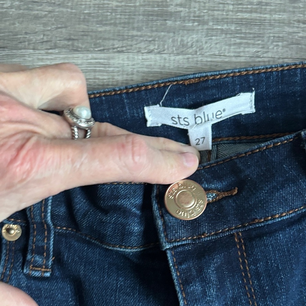 Classic STS Blue Flared Women's Jeans - Picture 2 of 3